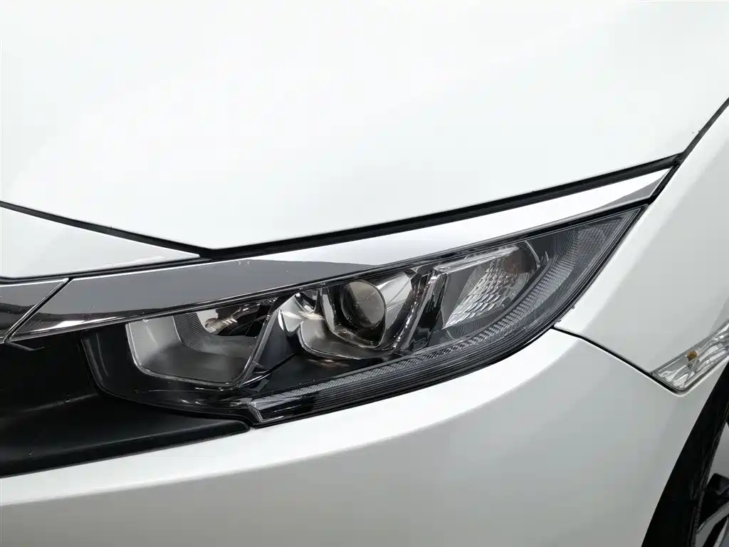 Honda Civic 2016 220TURBO CVT Luxury