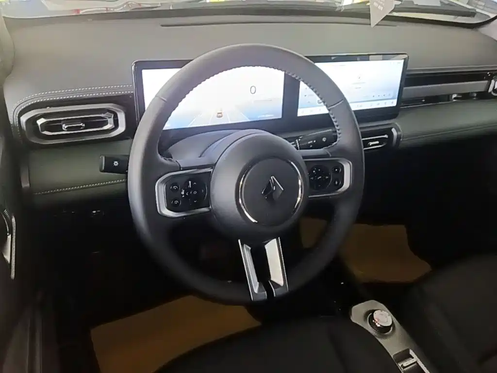 Baojun Yueye — миниатюра 11
