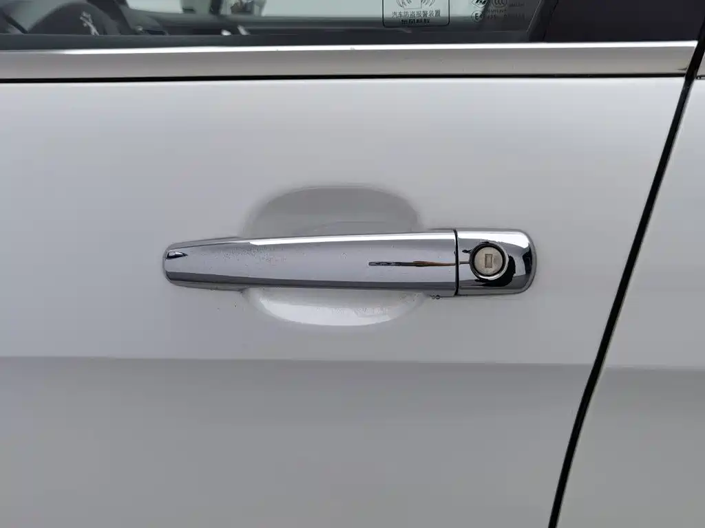 Peugeot 308 — миниатюра 18