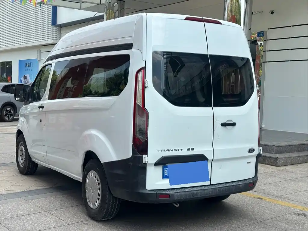 Ford Transit — миниатюра 9