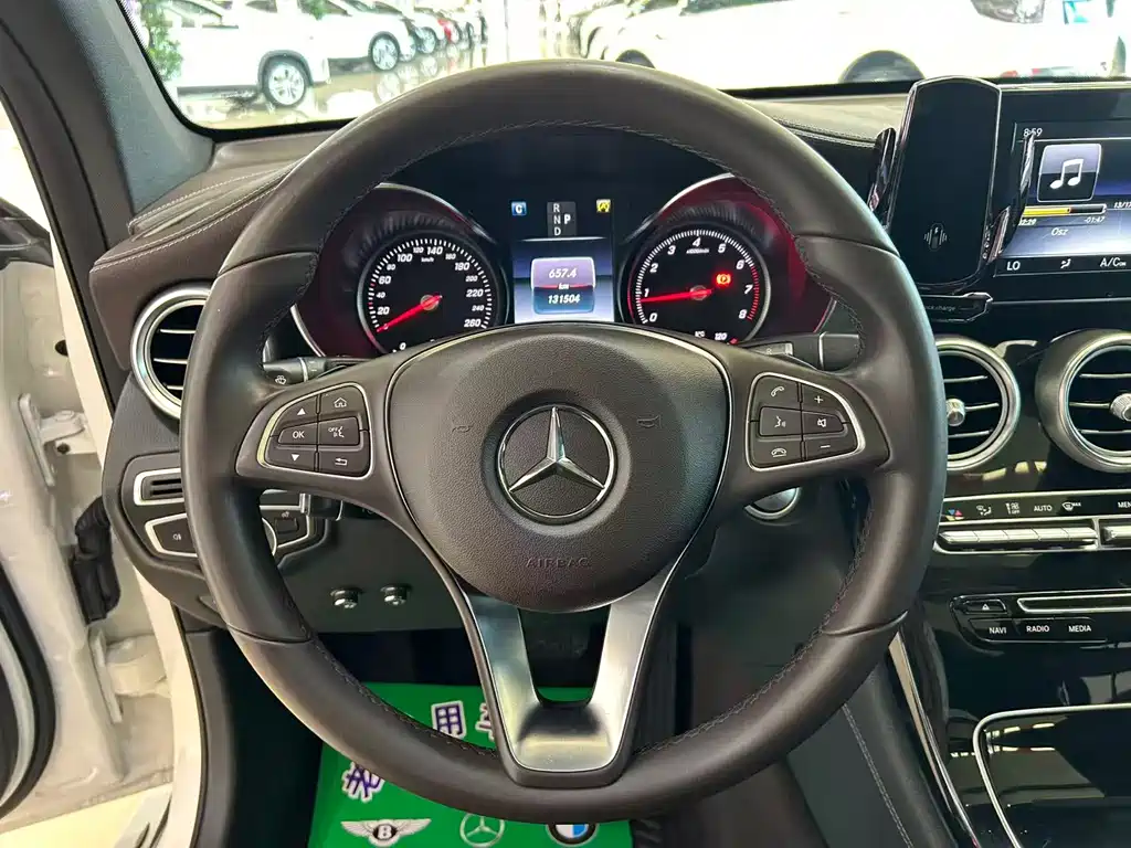 Mercedes-Benz GLC — миниатюра 10