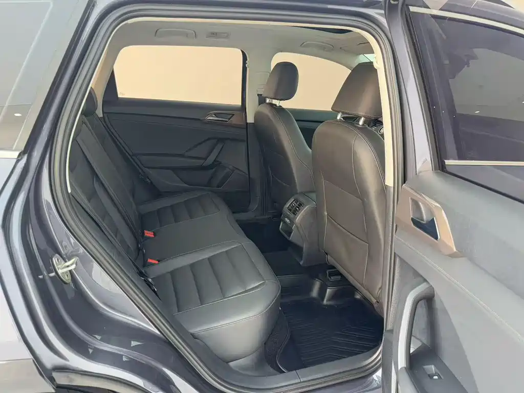 Volkswagen Tharu — миниатюра 5
