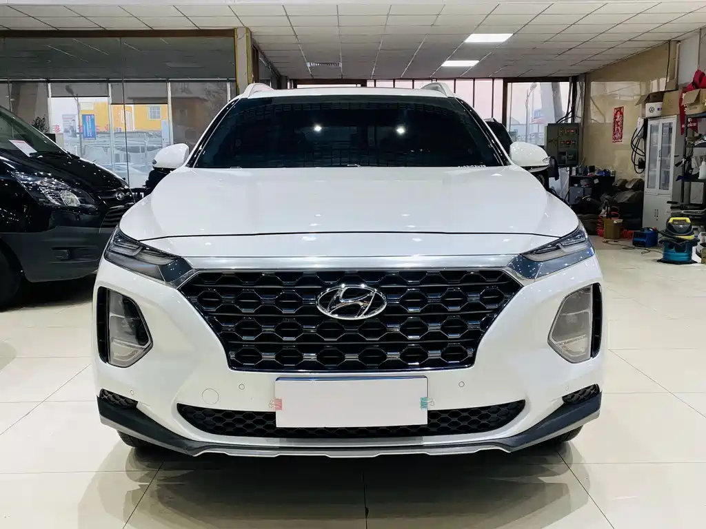 Hyundai Santa Fe 380 TGDi Auto 2WD GLS Luxury Edition, фото 2