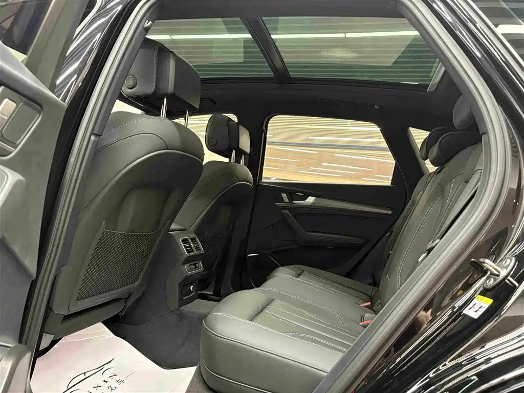 Audi Q5L — миниатюра 13