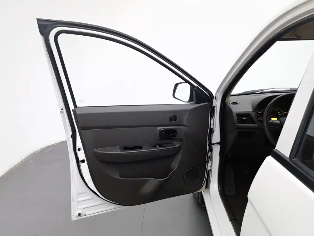 Wuling Hongguang — миниатюра 8