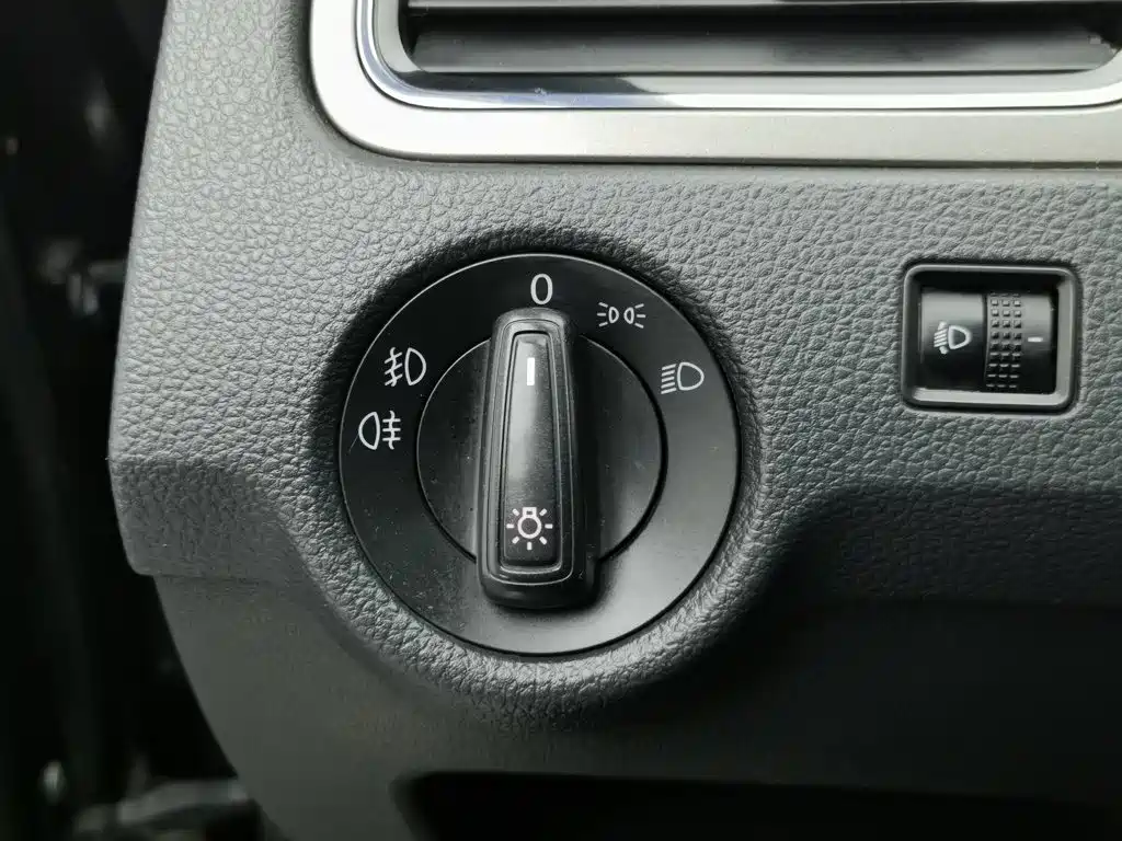 Volkswagen Santana — миниатюра 21