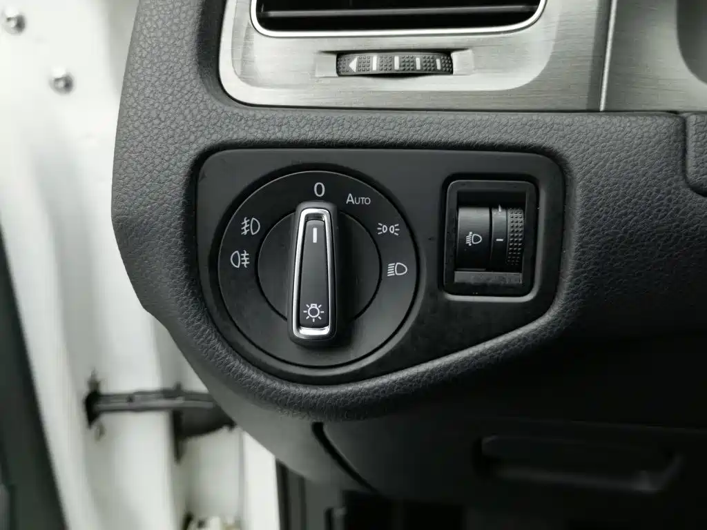 Volkswagen Golf — миниатюра 21