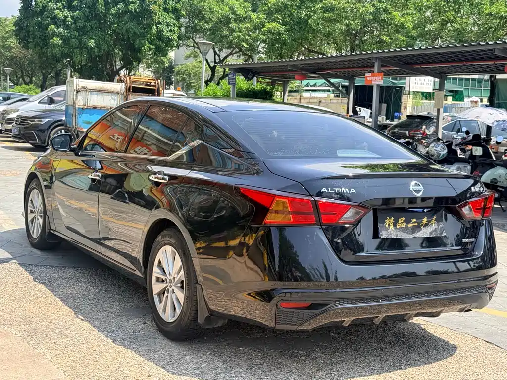Nissan Teana — миниатюра 9