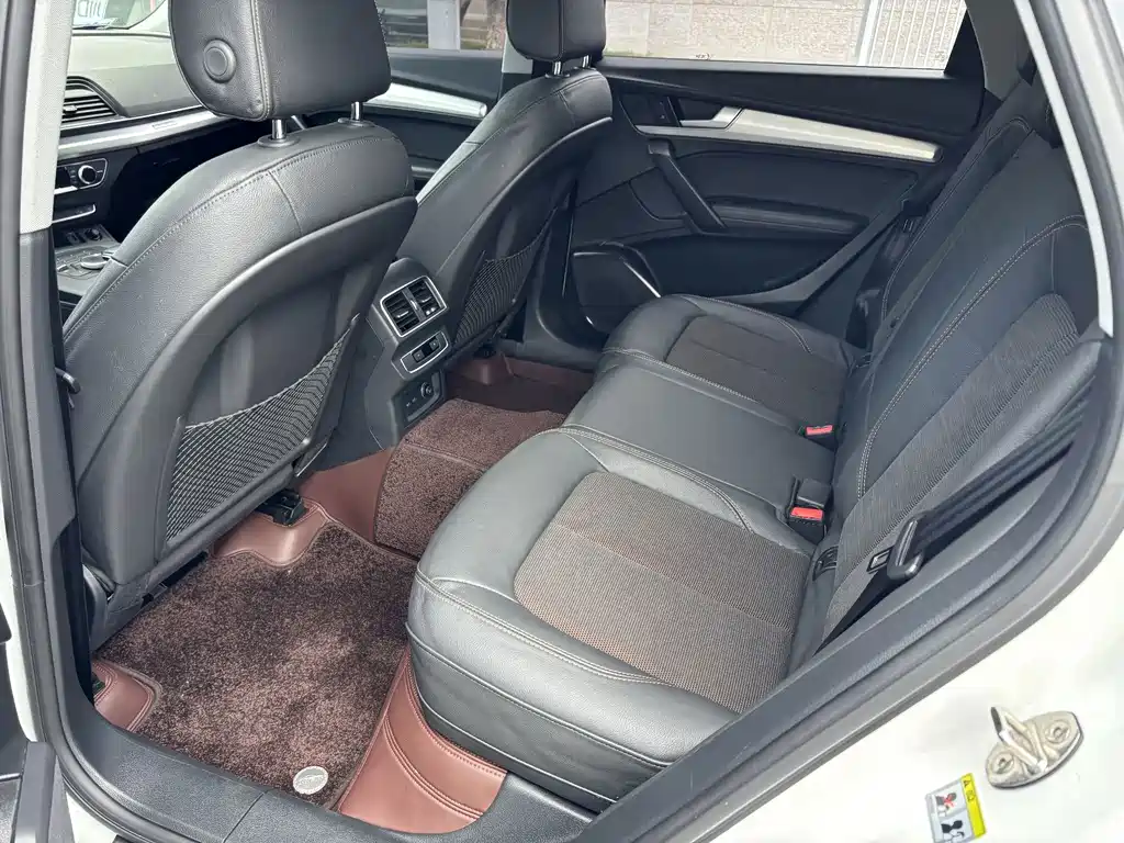 Audi Q5L — миниатюра 10