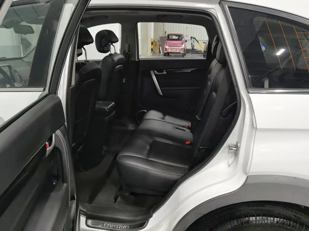 Chevrolet Captiva — миниатюра 15