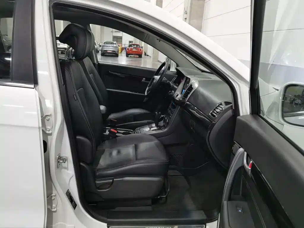 Chevrolet Captiva — миниатюра 23