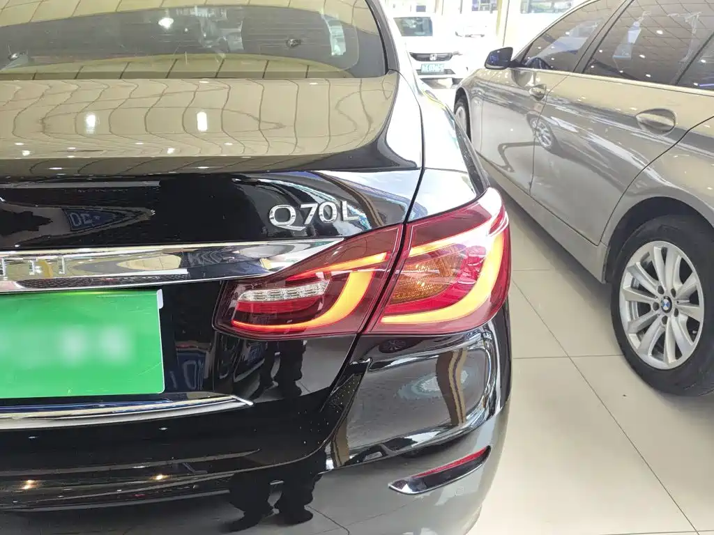 Infiniti Q70 2019 Q70L 2.0T Elite