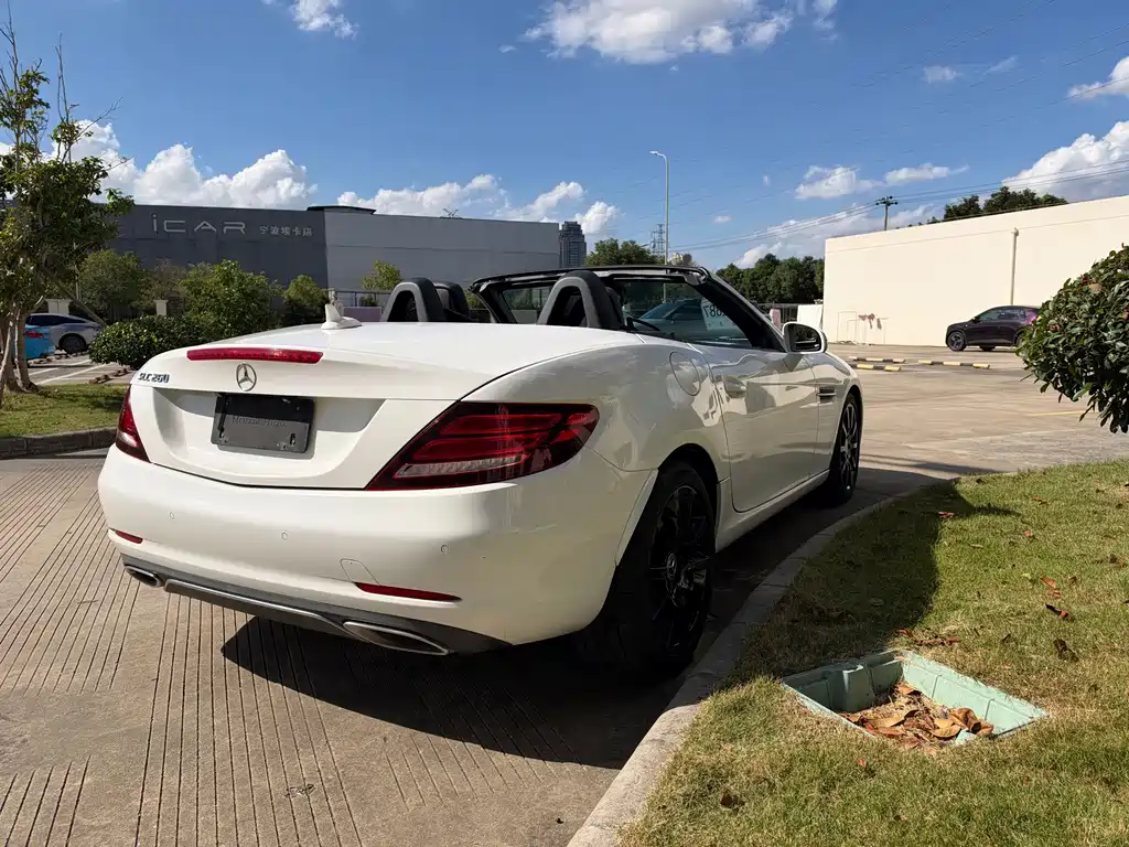 Mercedes-Benz SLC — миниатюра 23