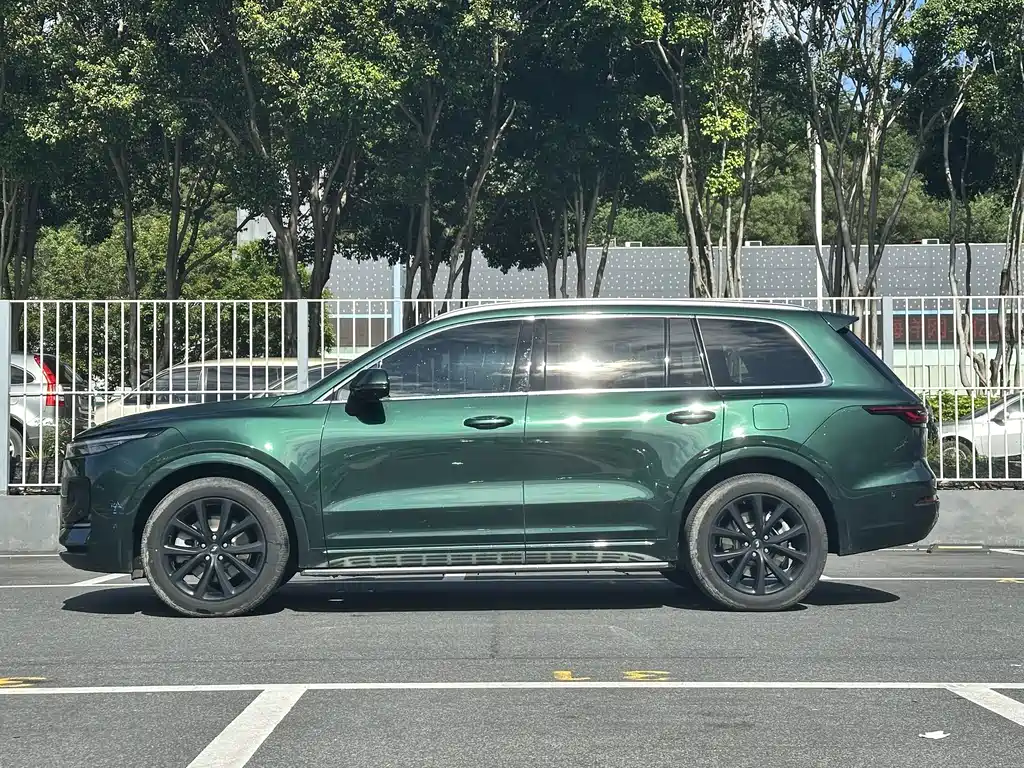 Li Auto ONE 2021 6 мест