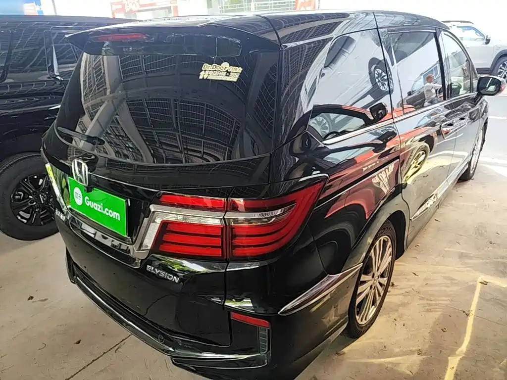 Honda Elysion — миниатюра 7