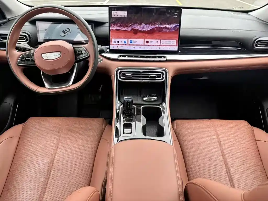 Geely Emgrand — миниатюра 6