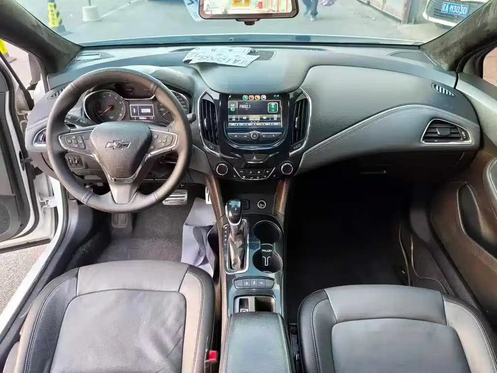 Chevrolet Cruze — миниатюра 8