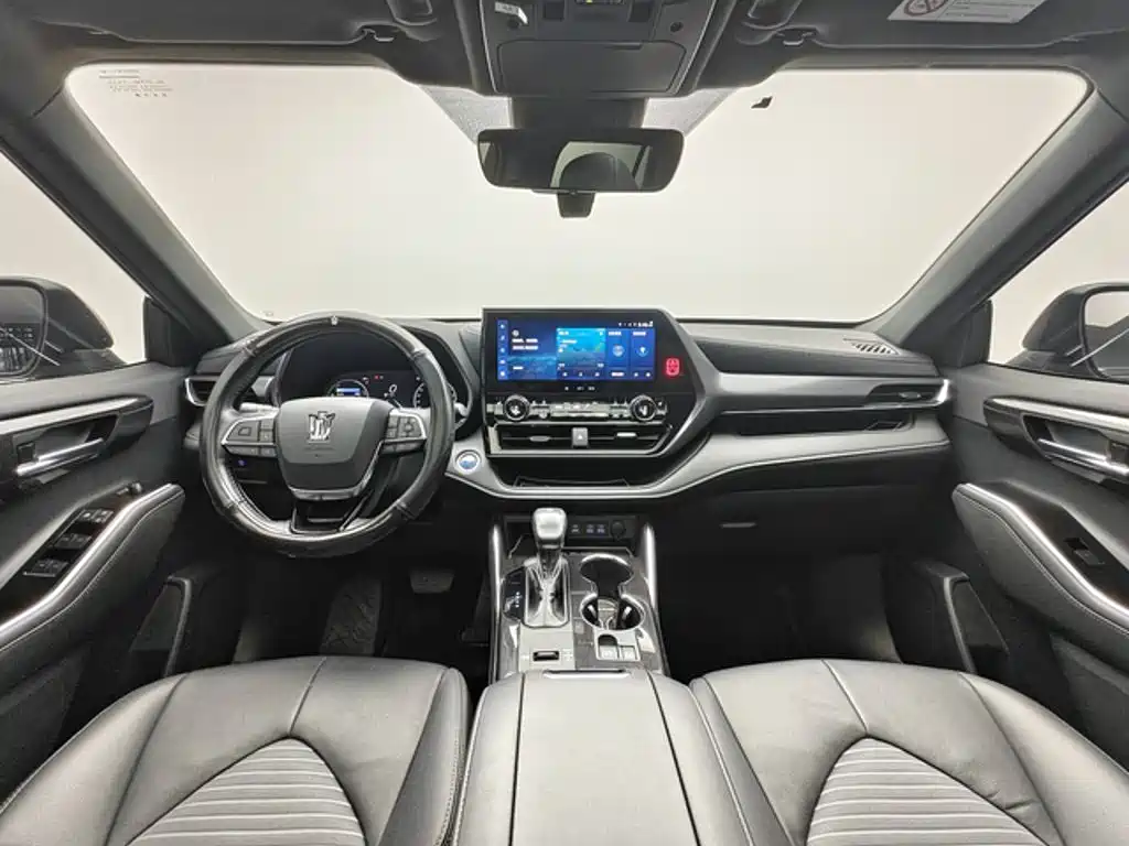 Toyota Crown Kluger — миниатюра 3