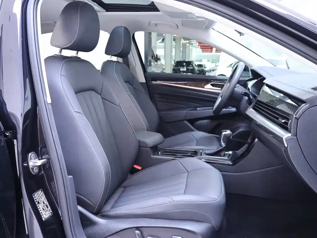 Volkswagen Passat — миниатюра 21