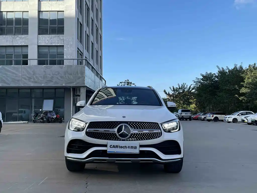 MERCEDES-BENZ GLC