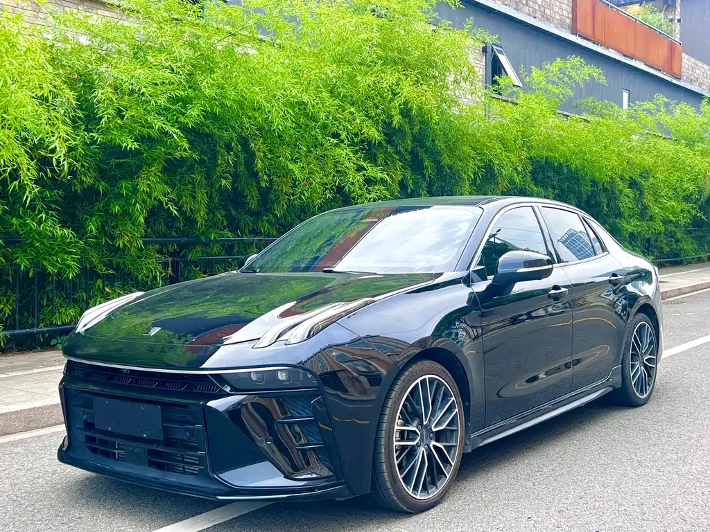 Купить Lynk & Co 03