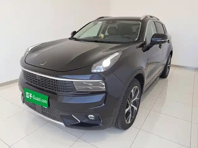 2018 Lynk & Co 01