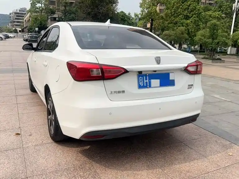 Roewe 360 — миниатюра 6