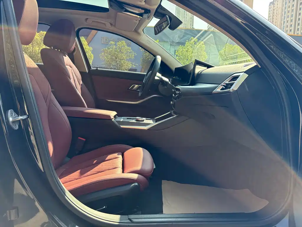 BMW i3 — миниатюра 11