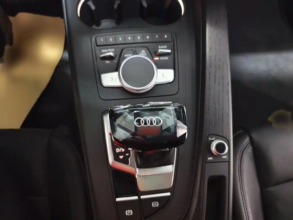 Audi A4L — миниатюра 5