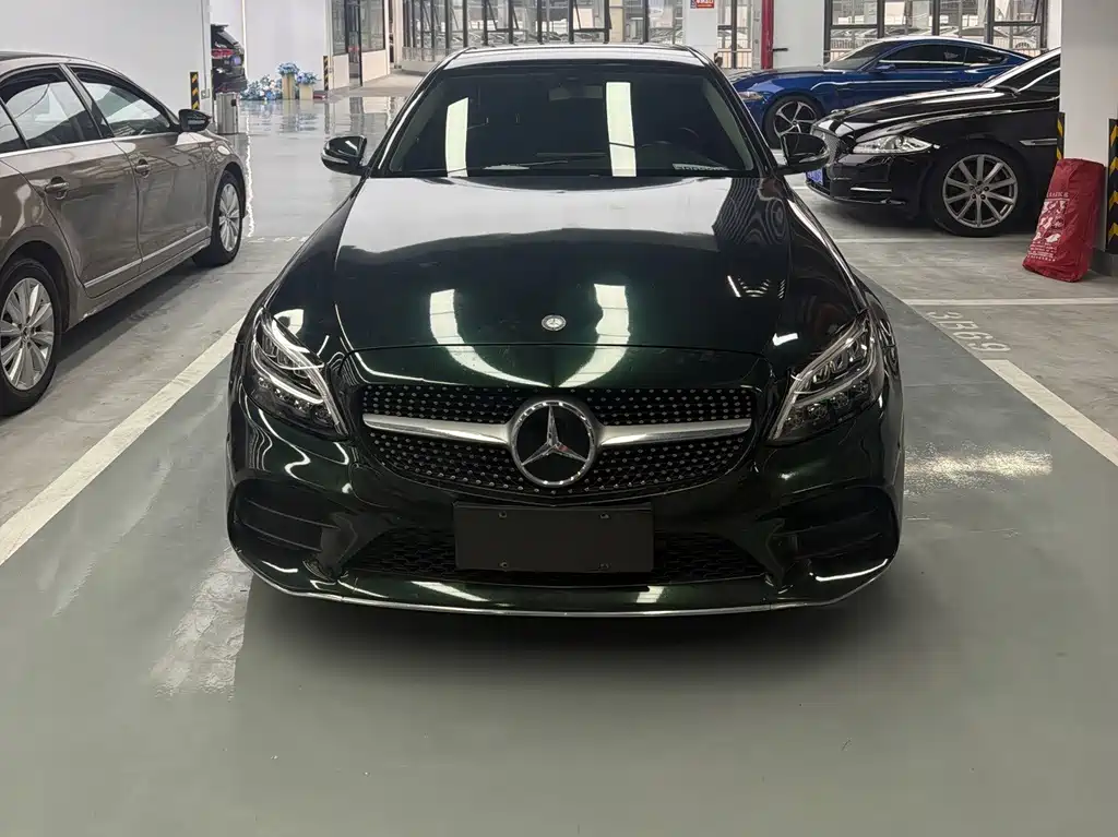 Mercedes-Benz C-Class — миниатюра 2