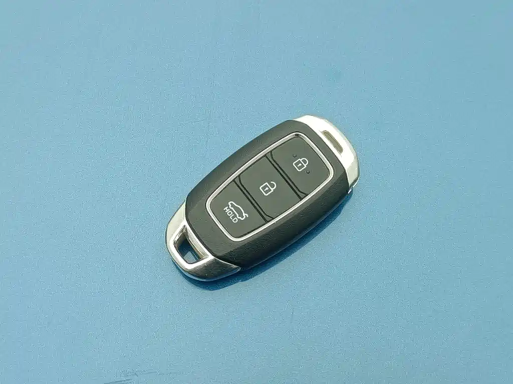 Hyundai Elantra — миниатюра 10