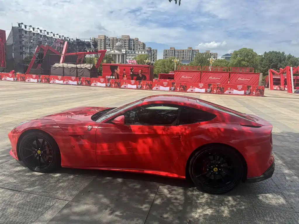 Ferrari F12berlinetta — миниатюра 2