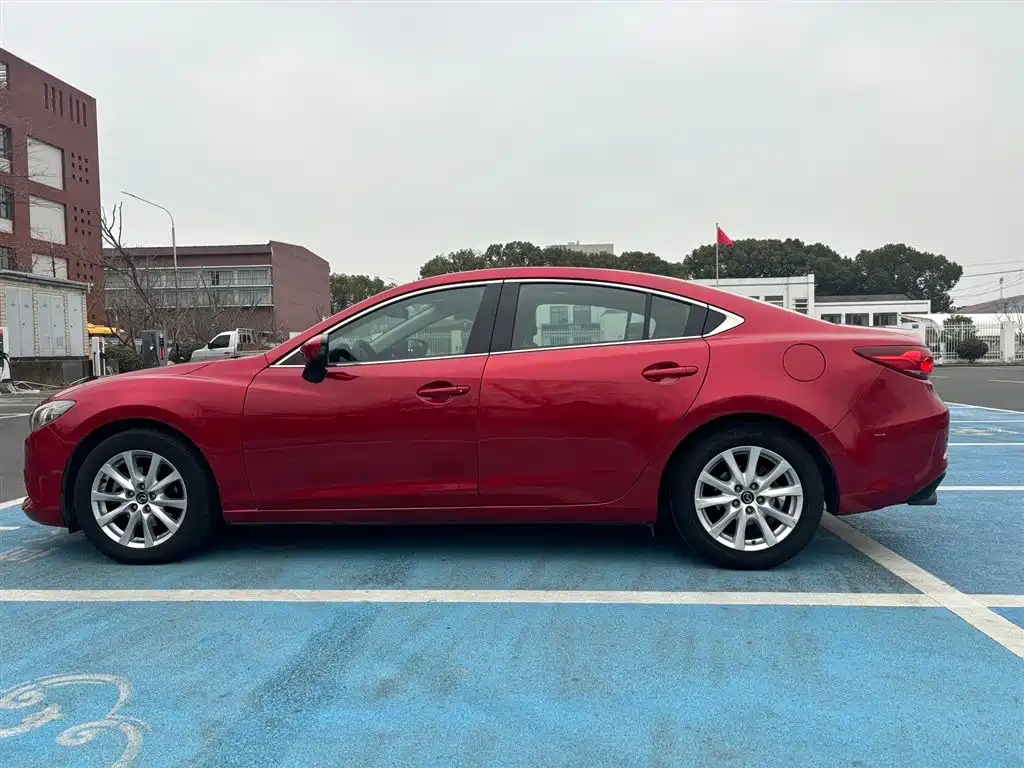 Mazda Atenza 2015 2.0L Fashion