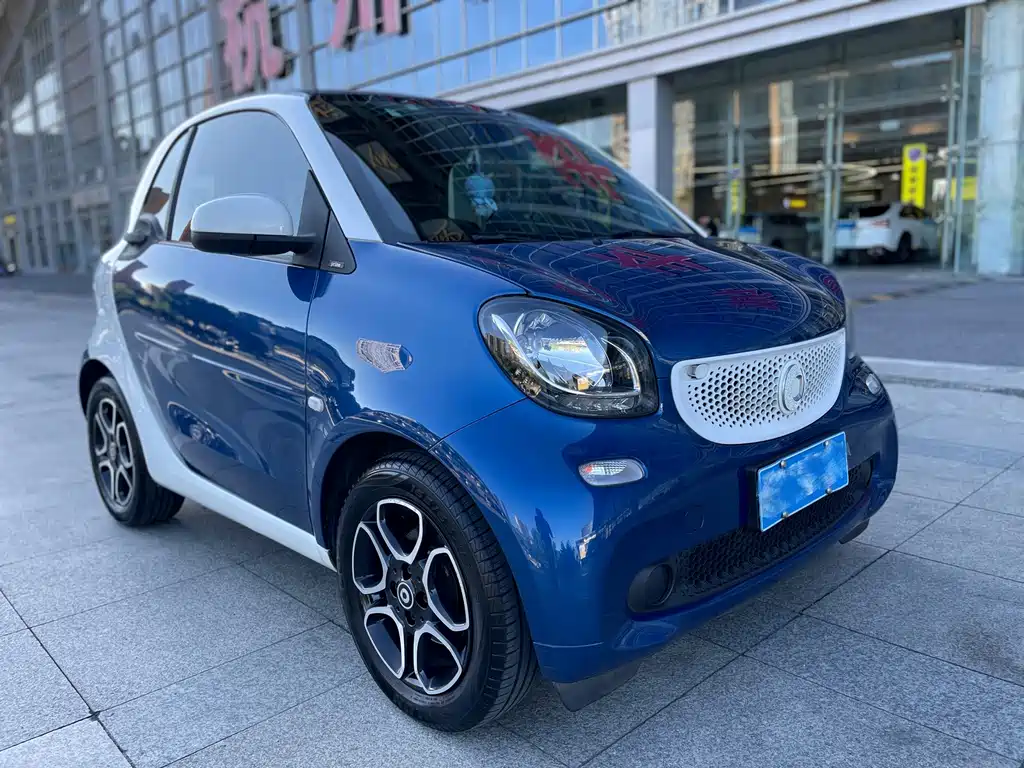 smart Smart Fortwo — миниатюра 3