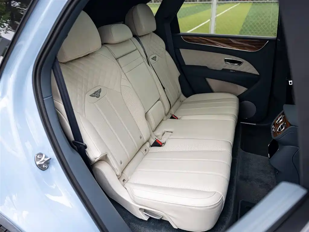 Bentley Bentayga 4.0T V8, фото 22
