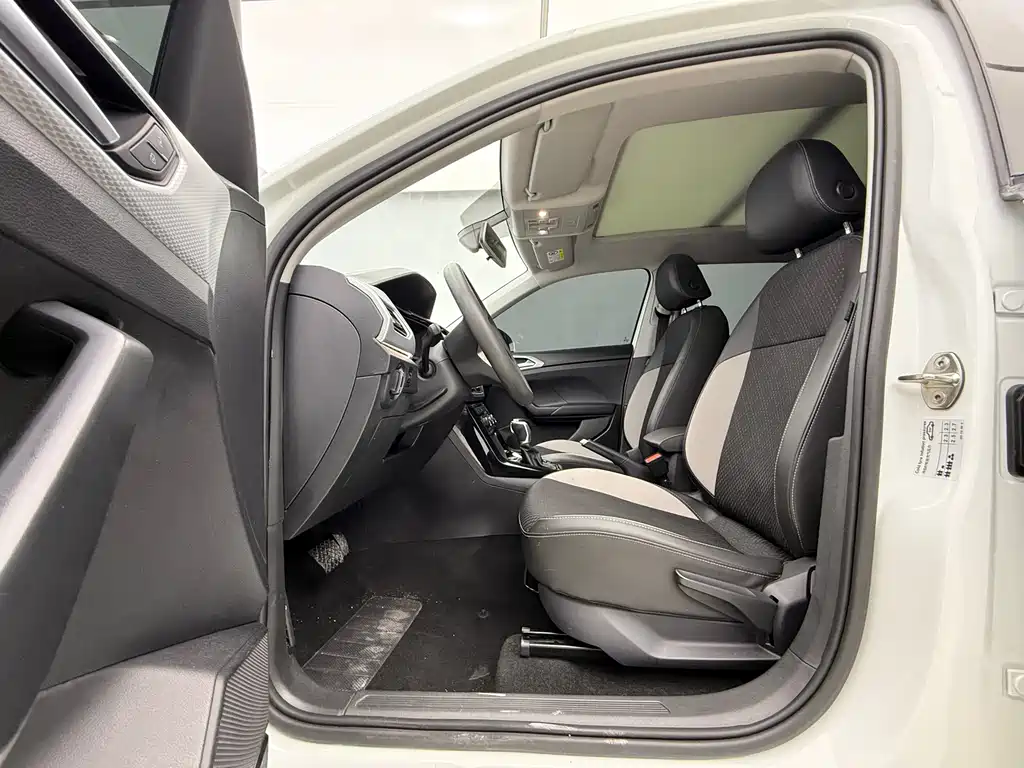 VOLKSWAGEN EXPLORING THE SHADOW