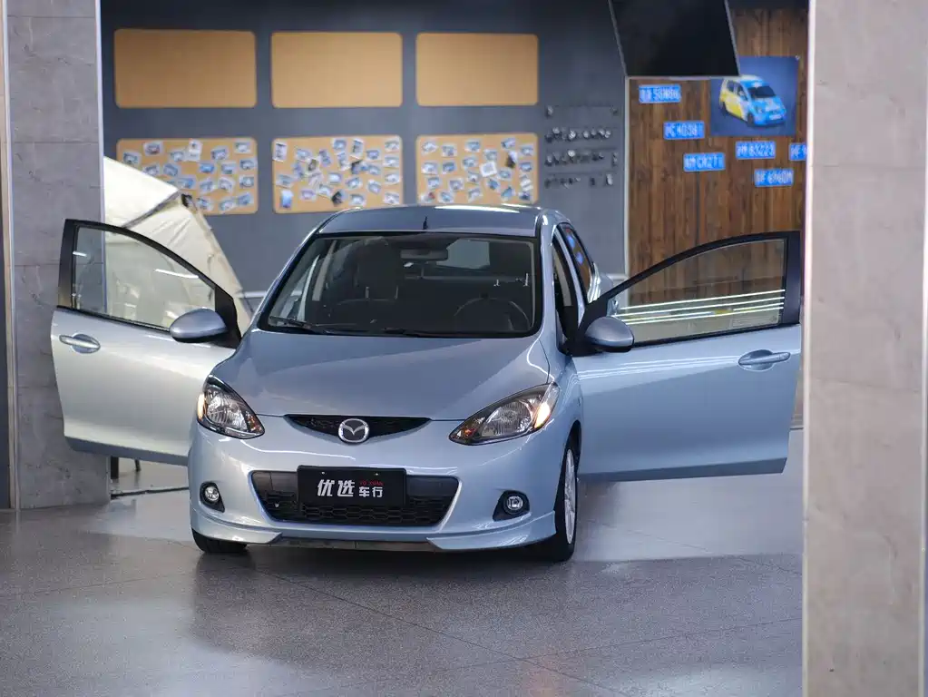 Mazda 2 Dazzle Dynamic 1.5L Auto Luxury Edition, фото 15