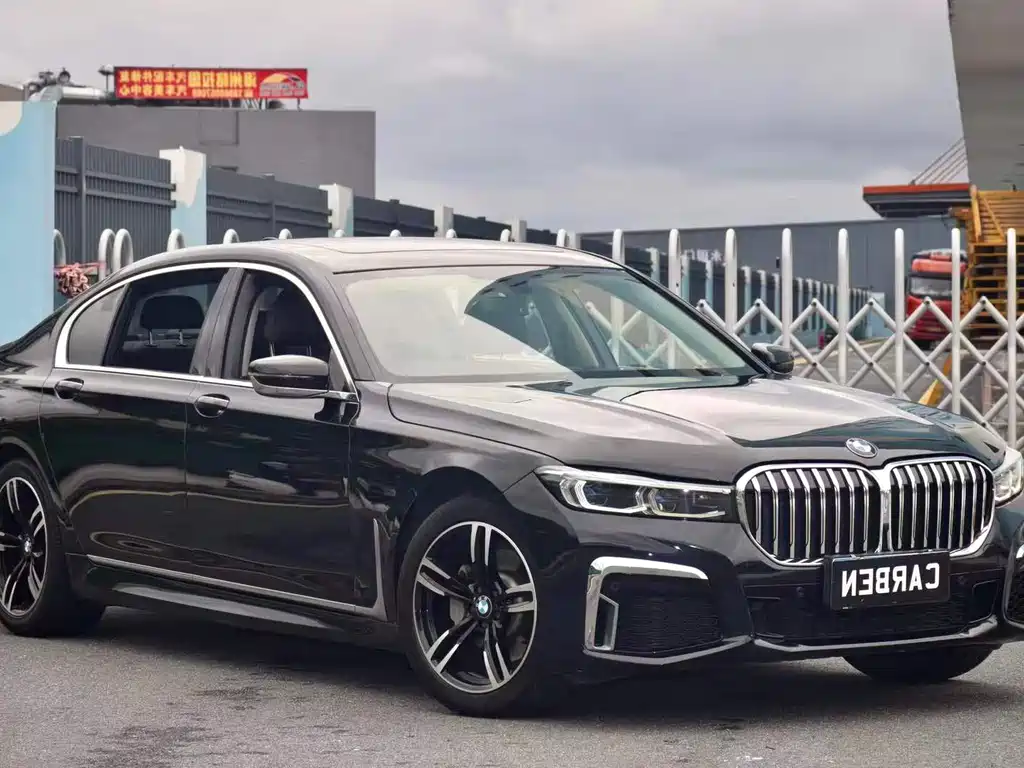 BMW 7 Series — миниатюра 3