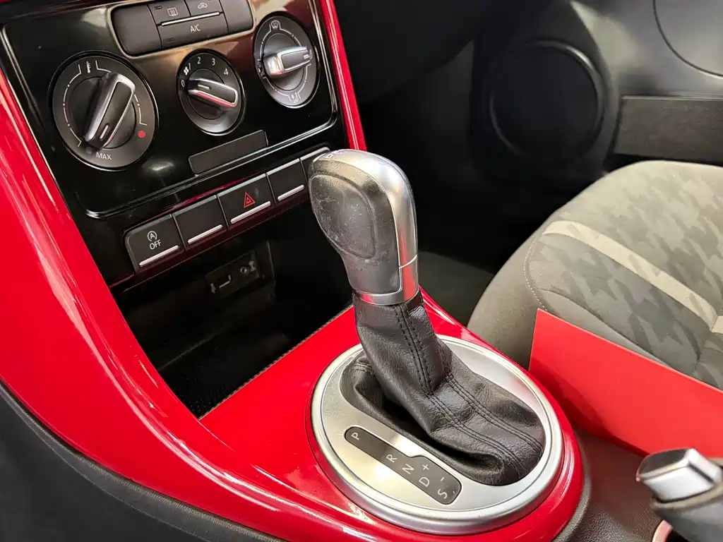 Volkswagen Beetle — миниатюра 9
