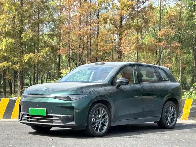 ZERO-RUNNING CAR ZERO RUN C10 2024