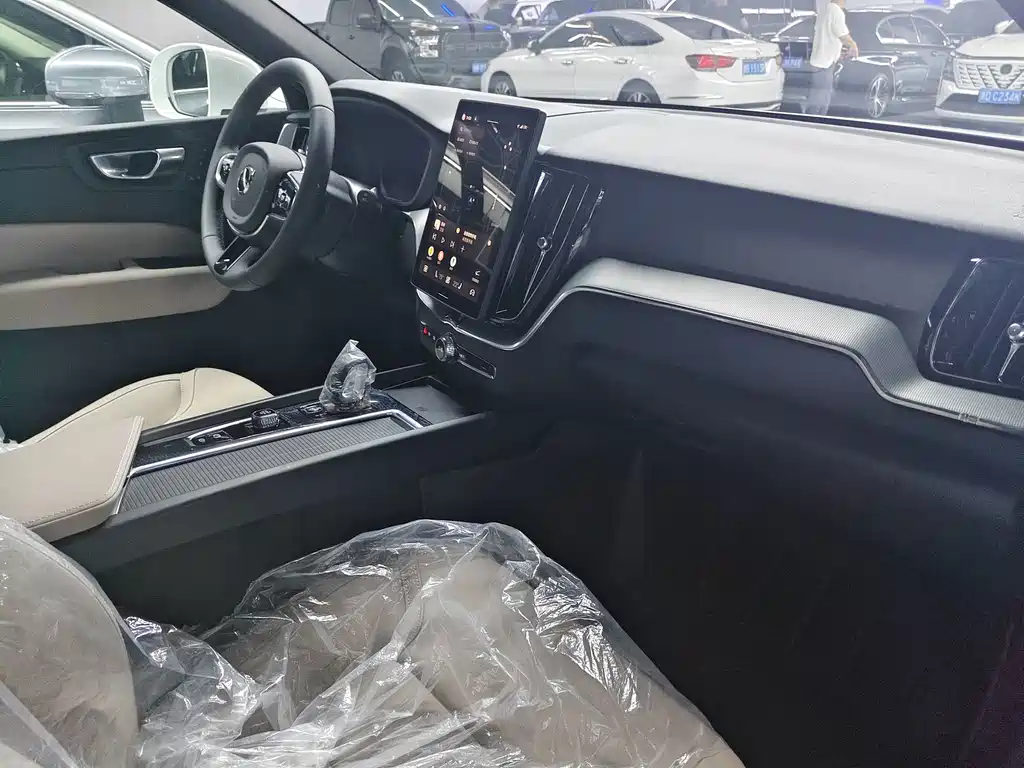 Volvo XC60 — миниатюра 18