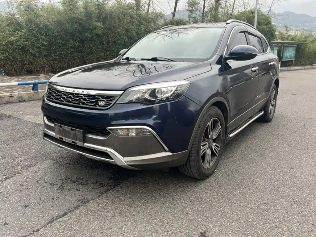 Changfeng CS10 2015 2.0T MT