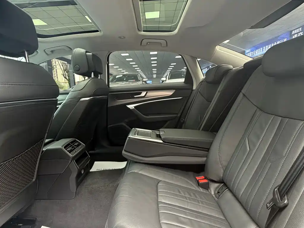 Audi A6L — миниатюра 6