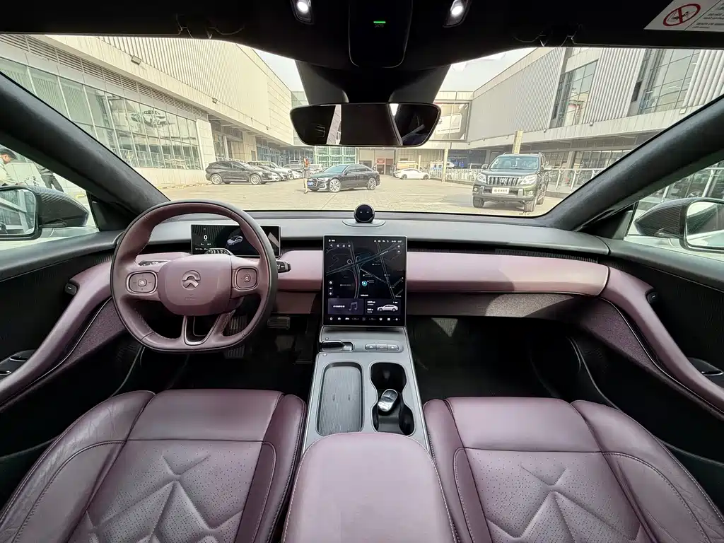 NIO NIO ET5