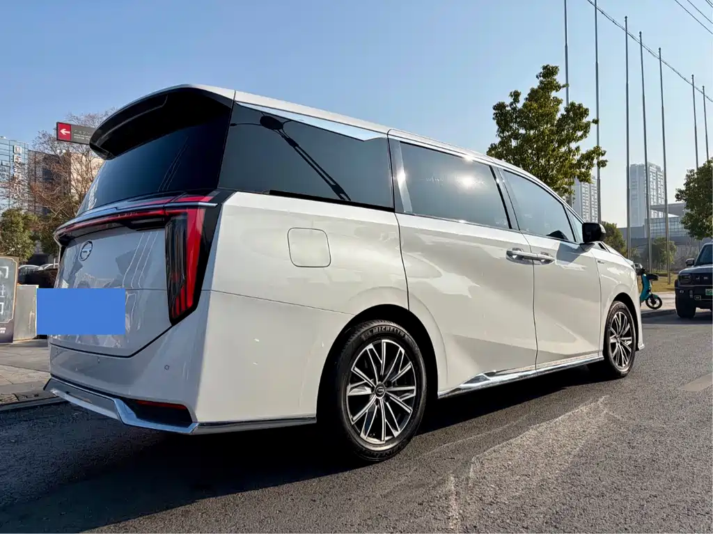 GAC Motor M8 Grand Master Series 400T Supreme Edition, фото 5