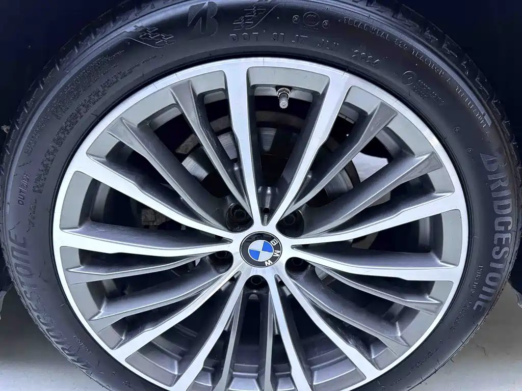 BMW 3 Series — миниатюра 22