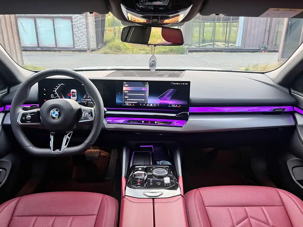 BMW 5 Series — миниатюра 6