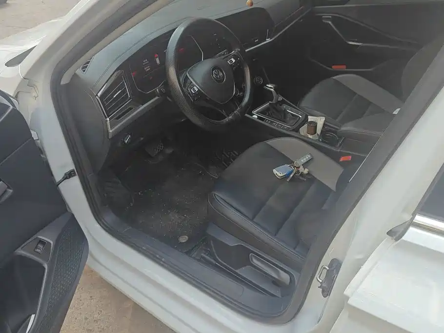 Volkswagen Sagitar — миниатюра 8