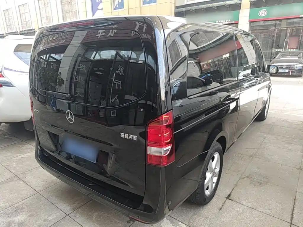 Mercedes-Benz Vito — миниатюра 7
