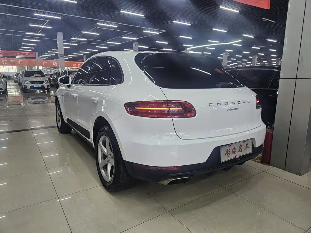 Porsche Macan 2017 Macan 2.0T